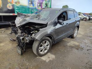 FORD ESCAPE 2017 #HTA.8-4944