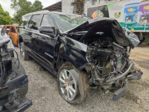 CHEVROLET SUBURBAN HIGH COUNTRY 2023 #IEAA.8-8822