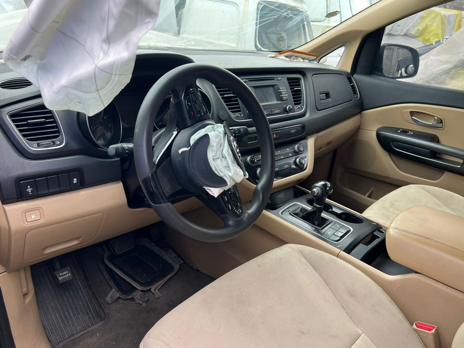 KIA SEDONA 2015 #PAA.8-1079 - Imagen 3