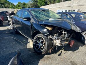 FORD FOCUS 2018 #UA.8-6836 SIN PAPELES, COMPLETO para piezas