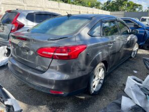 FORD FOCUS 2015 #NT.8-0365 SIN PAPELES, COMPLETO PARA PIEZAS