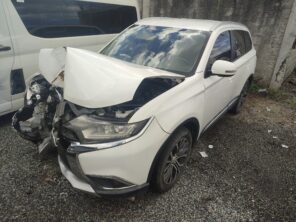 MITSUBISHI OUTLANDER 2017 #OHA.8-4914