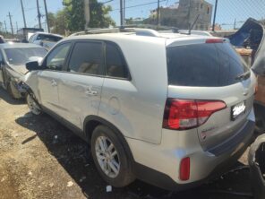 KIA SORENTO 2014 #OIT.8-0482