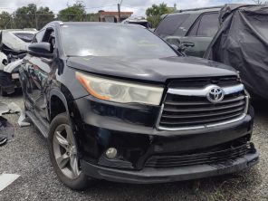 TOYOTA HIGHLANDER 2014 #TTA.8-3527