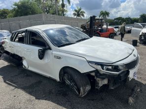 KIA K5 2018 #INT.8-0545