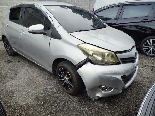TOYOTA VITZ 2012 #HTA.8-2793