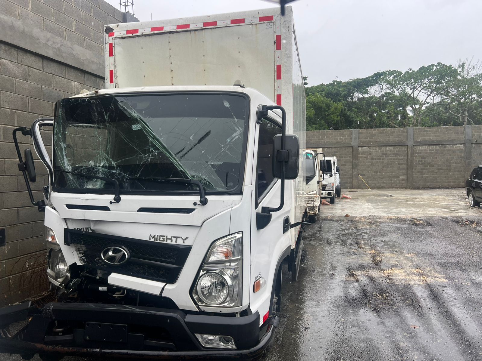 HYUNDAI EX 2021 #UAA.8-3621