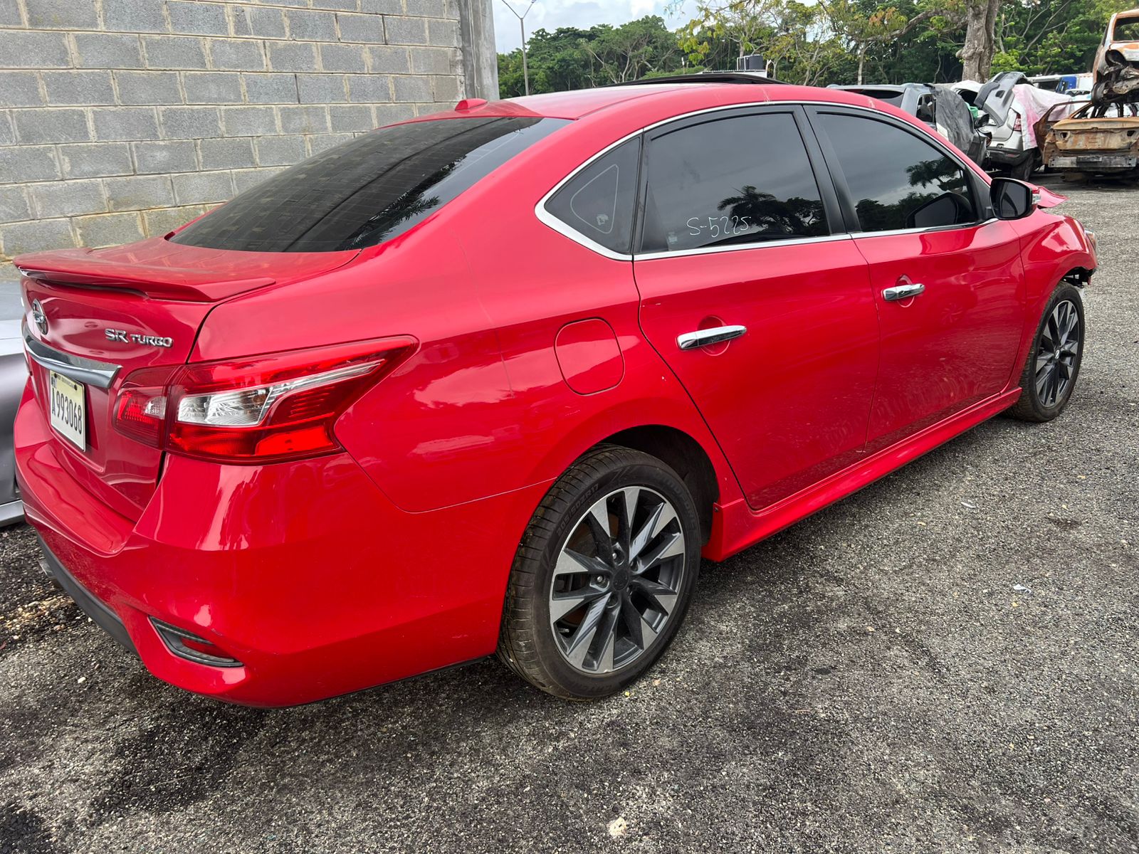 NISSAN SENTRA SR TURBO 2017 #PAA.8-3068 - Imagen 2