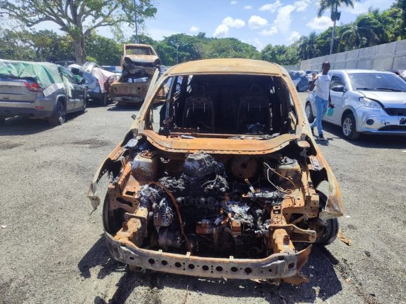 FORD ESCAPE 2017 #TA.8-2940 SIN PAPELES, COMPLETO SOLO PARA PIEZAS - Imagen 3