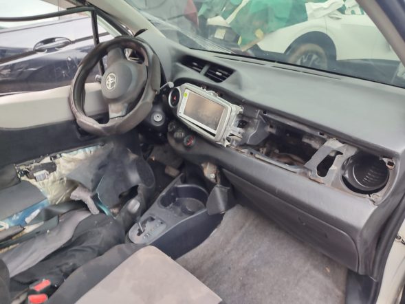 TOYOTA VITZ 2012 #HTA.8-2793 - Imagen 4