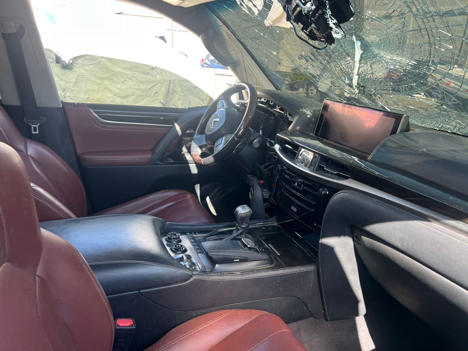 LEXUS LX570 2017 #HHNT.8-2184 - Imagen 3