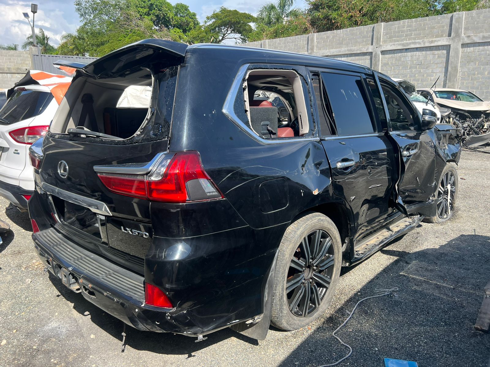 LEXUS LX570 2017 #HHNT.8-2184 - Imagen 5