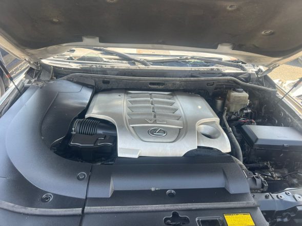 LEXUS LX570 2011 #NIA.8-4384 - Imagen 6