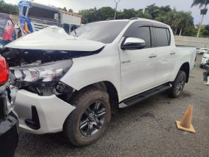 TOYOTA HILUX 2023 #IAAA.8-3328