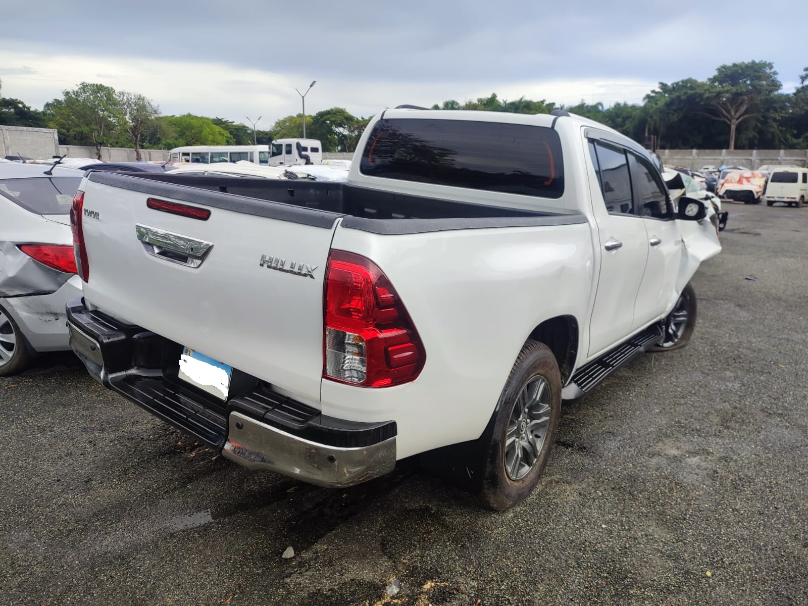 TOYOTA HILUX 2023 #IAAA.8-3328 - Imagen 3