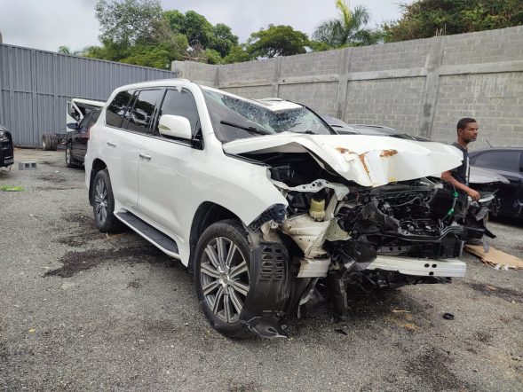 LEXUS LX570 2017 #HNAA.8-6669 - Imagen 3