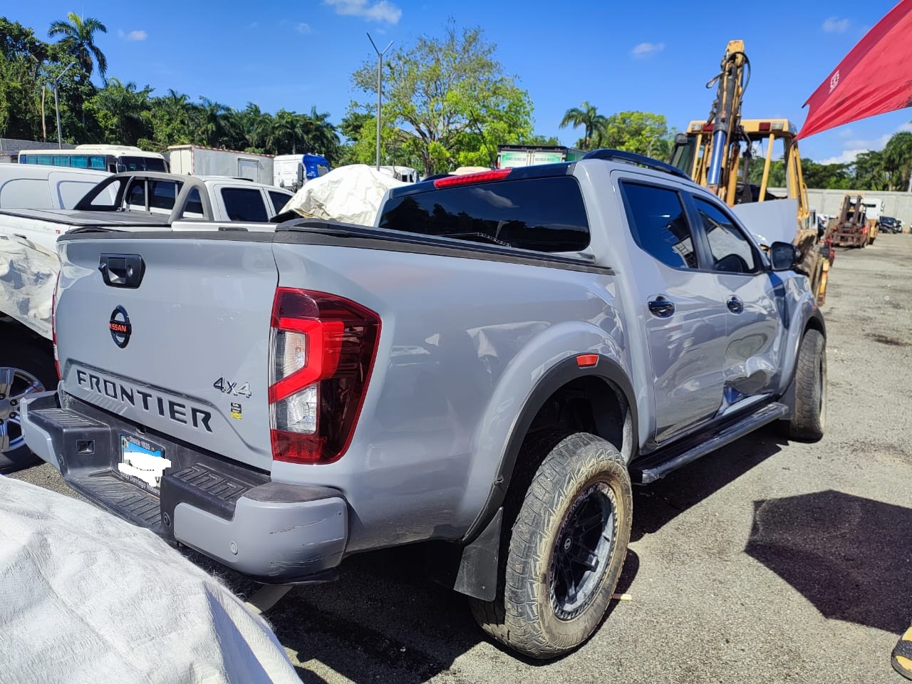 NISSAN FRONTIER 2022 #UAA.8-7308 - Imagen 3