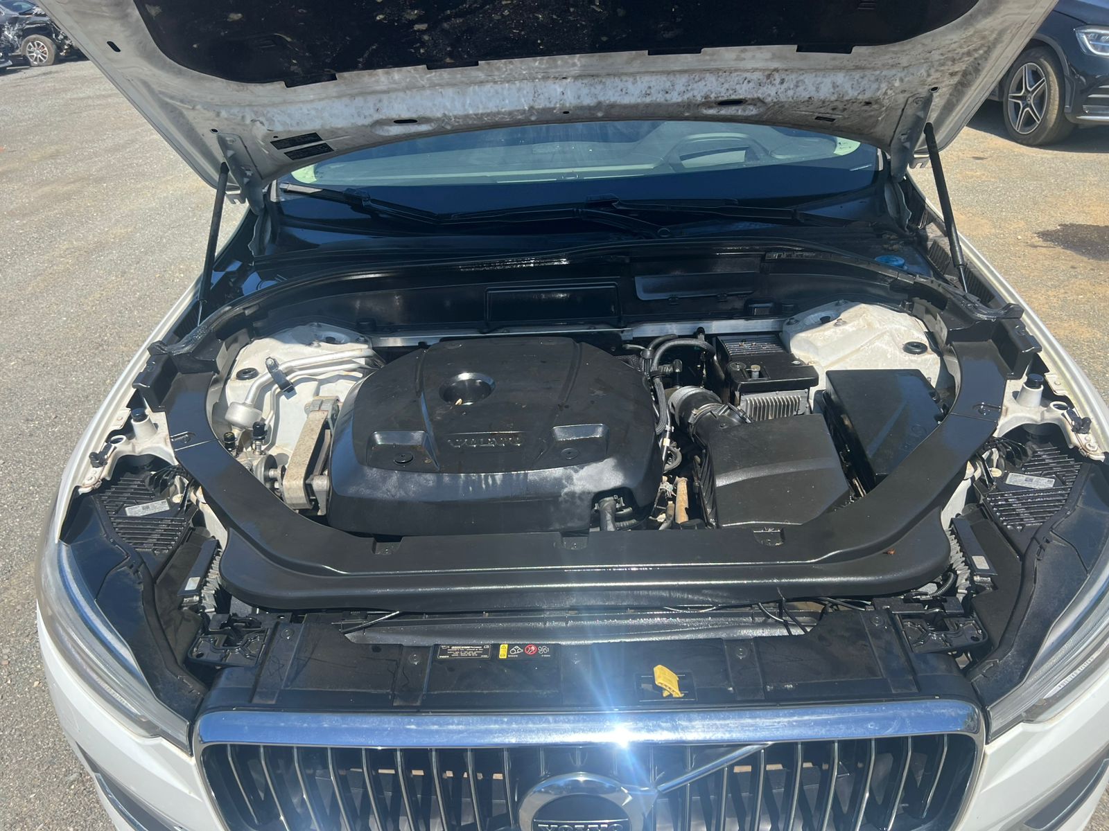 VOLVO XC60 T5 2019 AHOGADO #UTA.8-7886 - Imagen 5