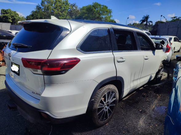 TOYOTA HIGHLANDER SE 4X4 2017 #EAA.8-3529 - Imagen 4