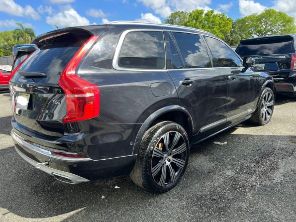 VOLVO XC90 T6 INSCRIPCION 2021 #HUAA.8-8668 - Imagen 3