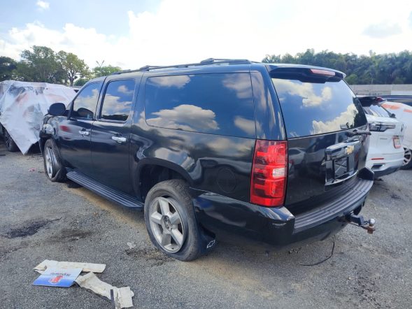 CHEVROLET SUBURBAN 2011 #INT.8-7517 - Imagen 5