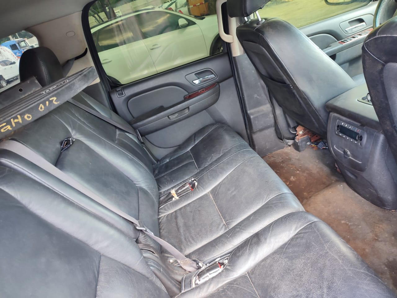 CHEVROLET SUBURBAN 2011 #INT.8-7517 - Imagen 9