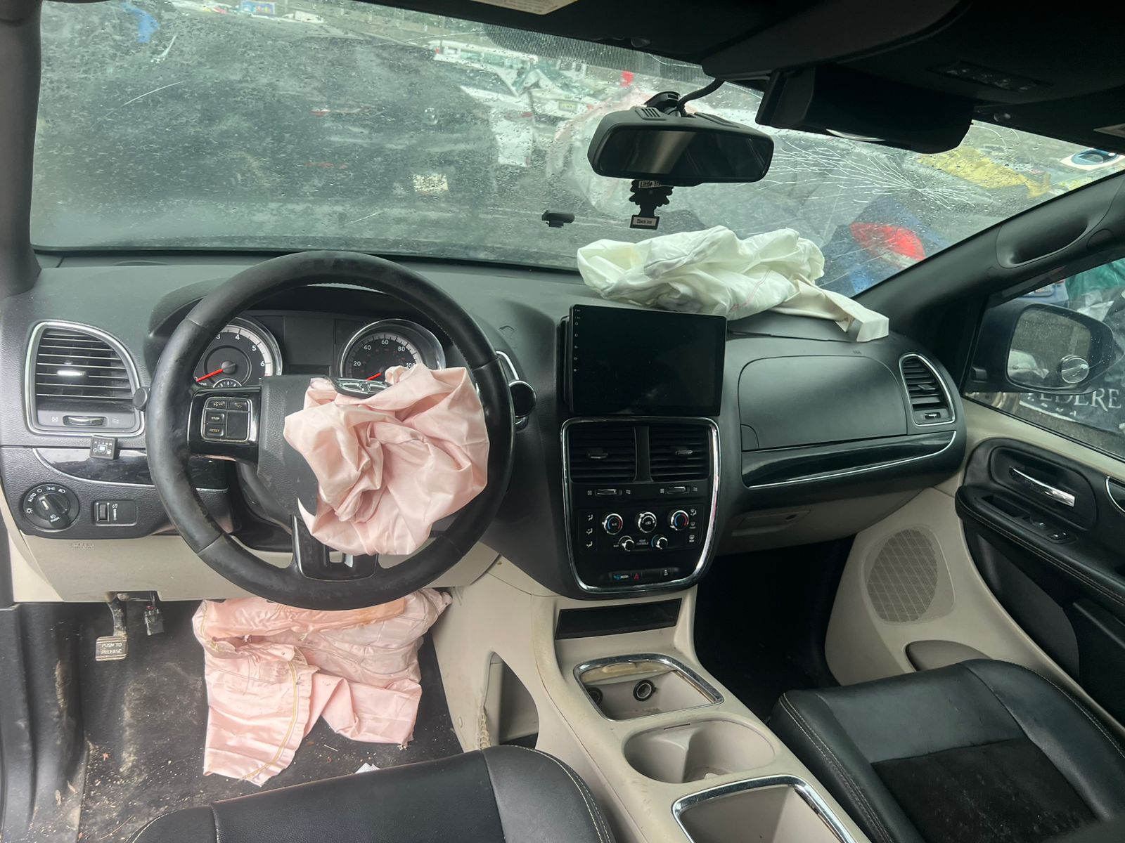 DODGE GRAND CARAVAN SXT 2017 #IIA.8-2324 - Imagen 4