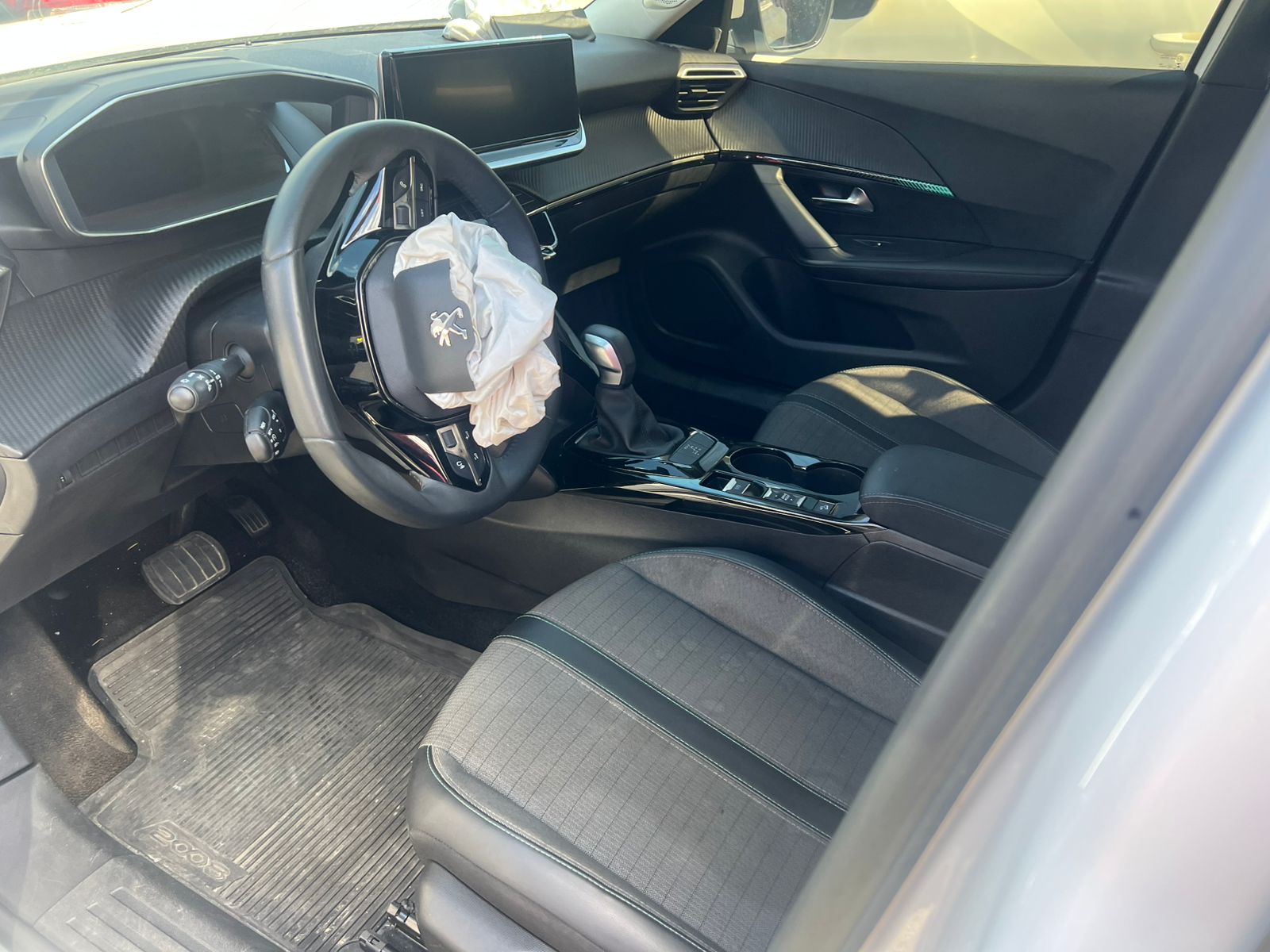 PEUGEOT 2008 2022 #ETA.8-0102 - Imagen 6