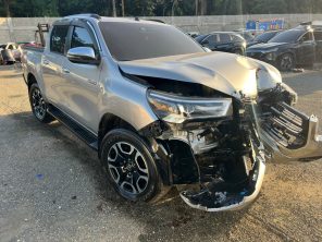 TOYOTA HILUX SRV 2023 🔑#IAAA.8-4795