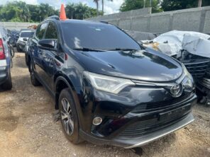 TOYOTA RAV4 4X4 2018 #UAA.8-9818 AHOGADO