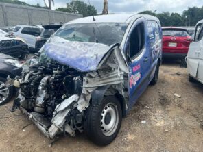 PEUGEOT PARTNER 2018 #HIT.8-1286 SIN PAPELES, COMPLETO PARA PIEZAS.