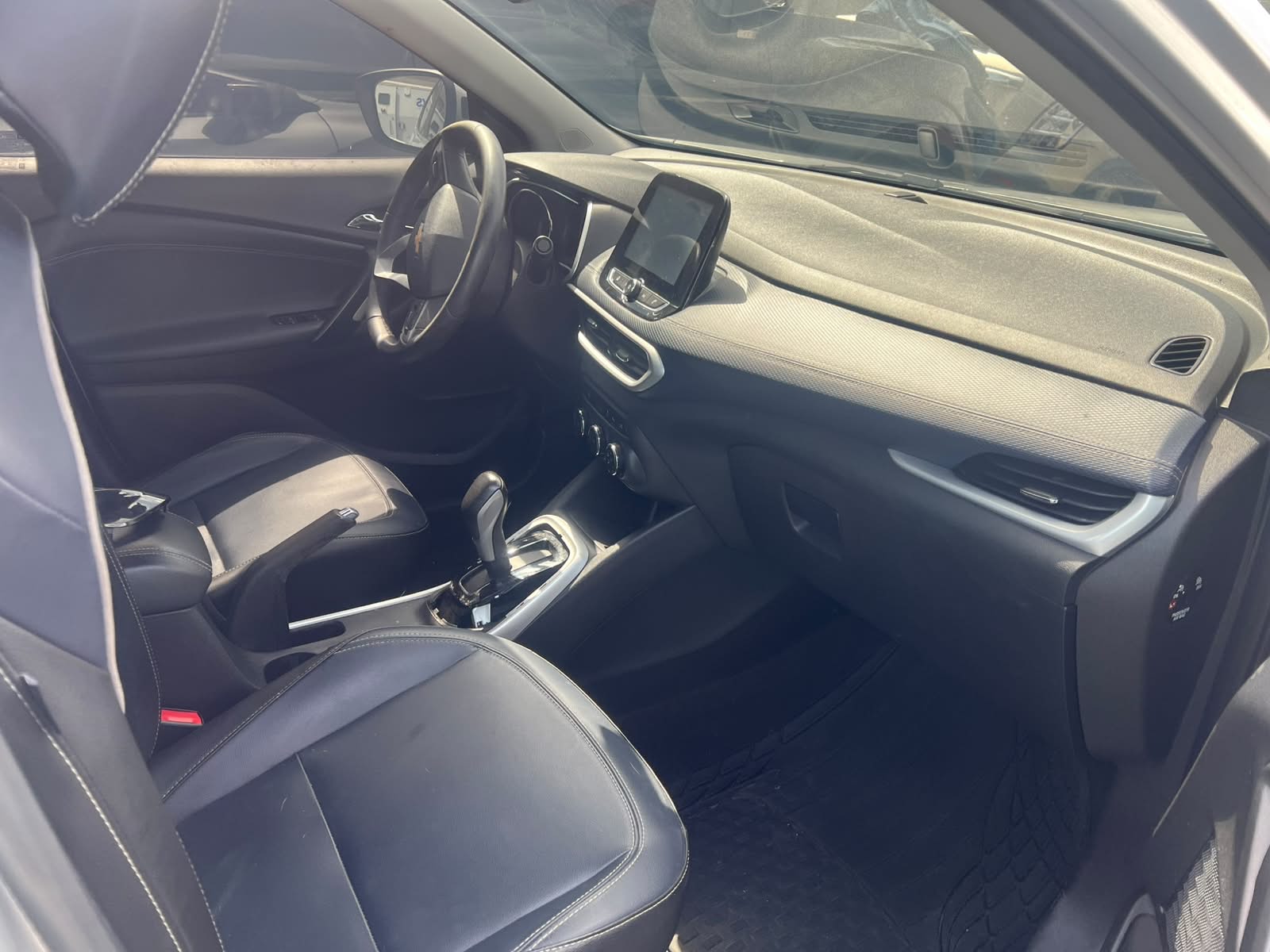 CHEVROLET TRACKER 2023 #TNT.8-7124 AHOGADO - Imagen 3