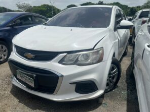 CHEVROLET SONIC 2017 #INT.8-2010