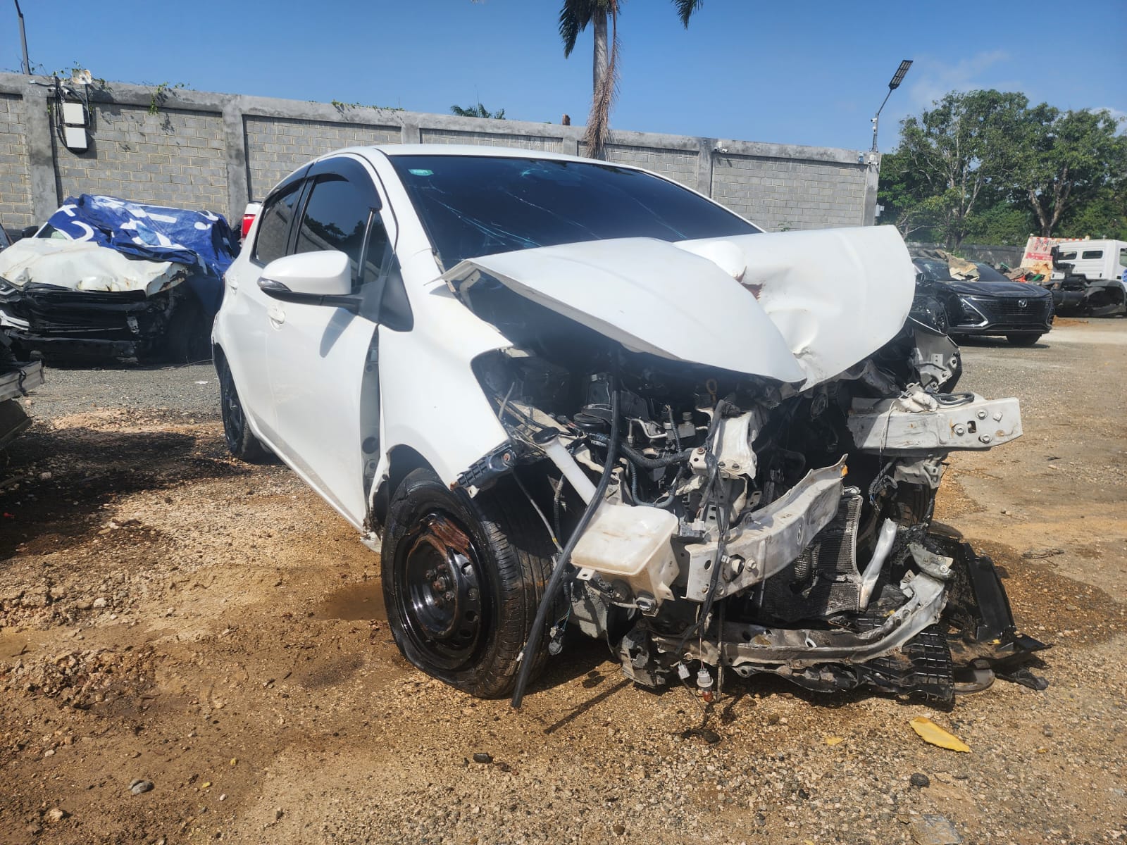 TOYOTA VITZ 2017 #PSA.8-7441 - Imagen 5