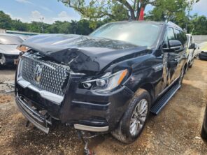 LINCOLN NAVIGATOR 2023 #IATA.8-5157