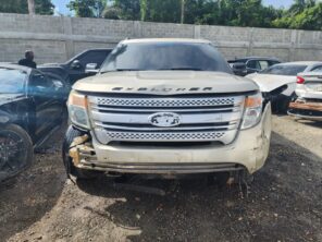 FORD EXPLORER 2011 #IUT.8-6846