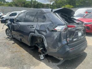 TOYOTA RAV4 XLE PREMIUM 2021 #IAA.8-0778 SIN PAPELES, COMPLETO PARA PIEZAS