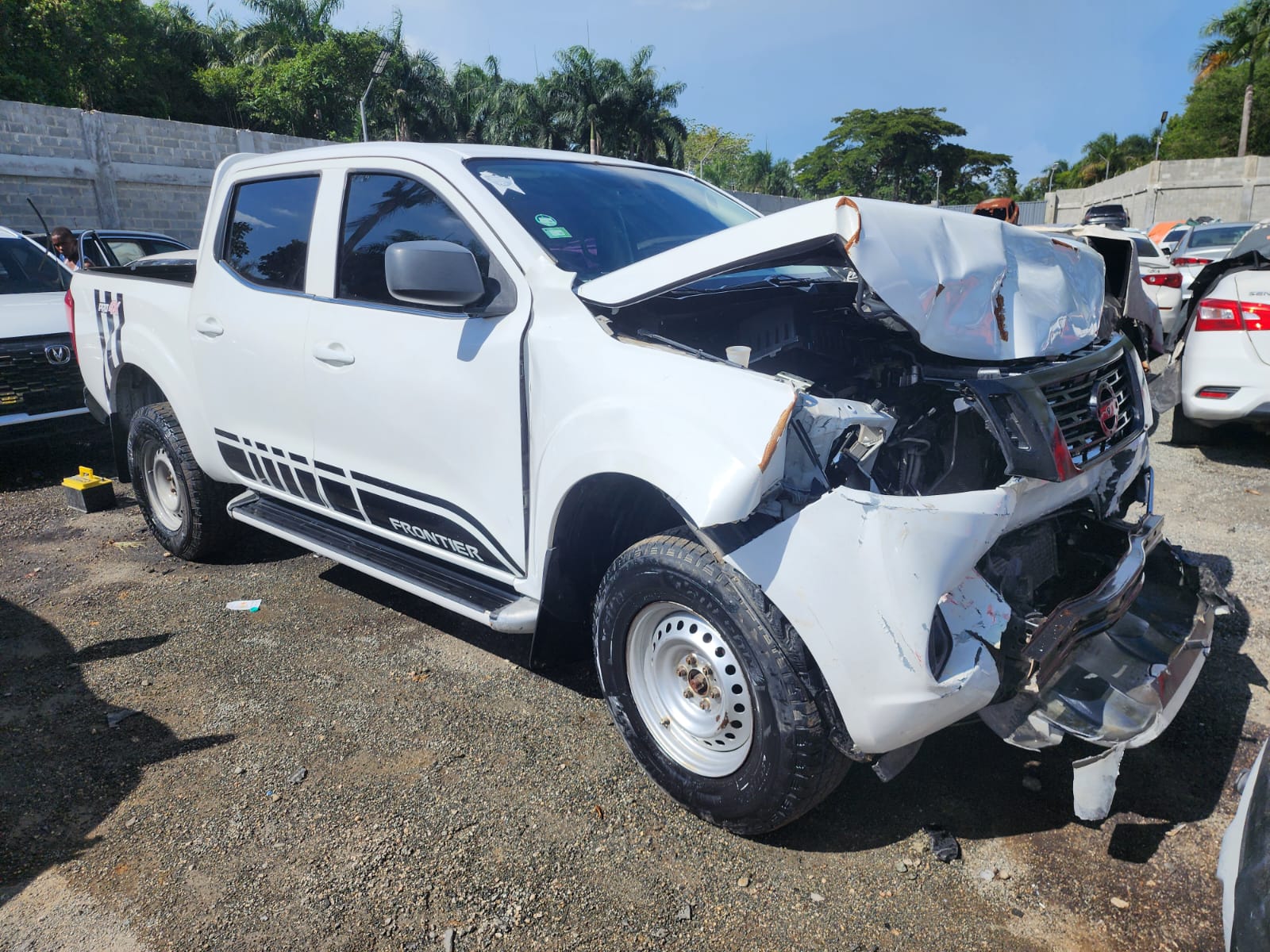 NISSAN FRONTIER 2020 #NAA.8-0462 - Imagen 4