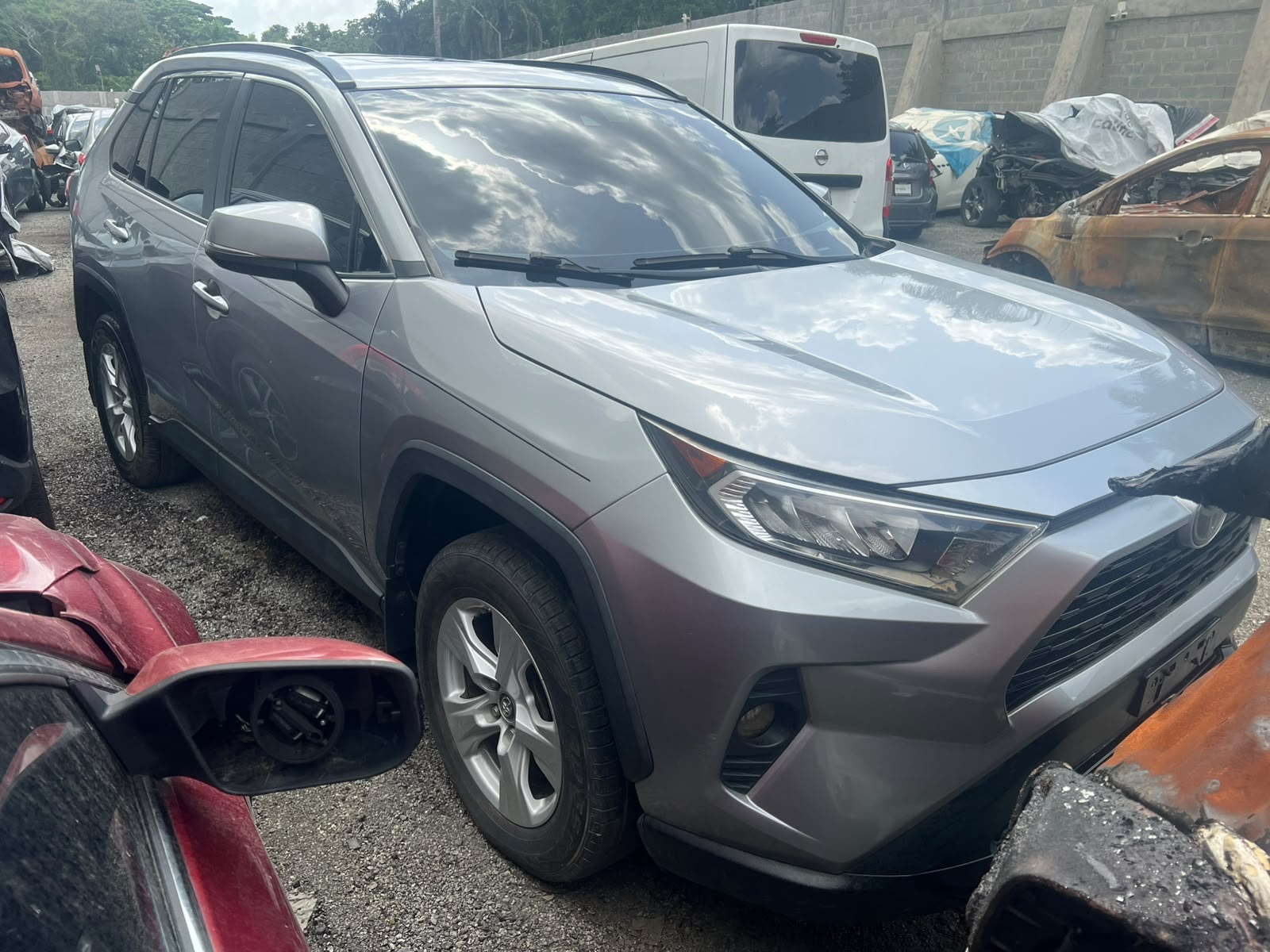 TOYOTA RAV4 XLE 2019 #HAAA.8-1832 AHOGADO - Imagen 5