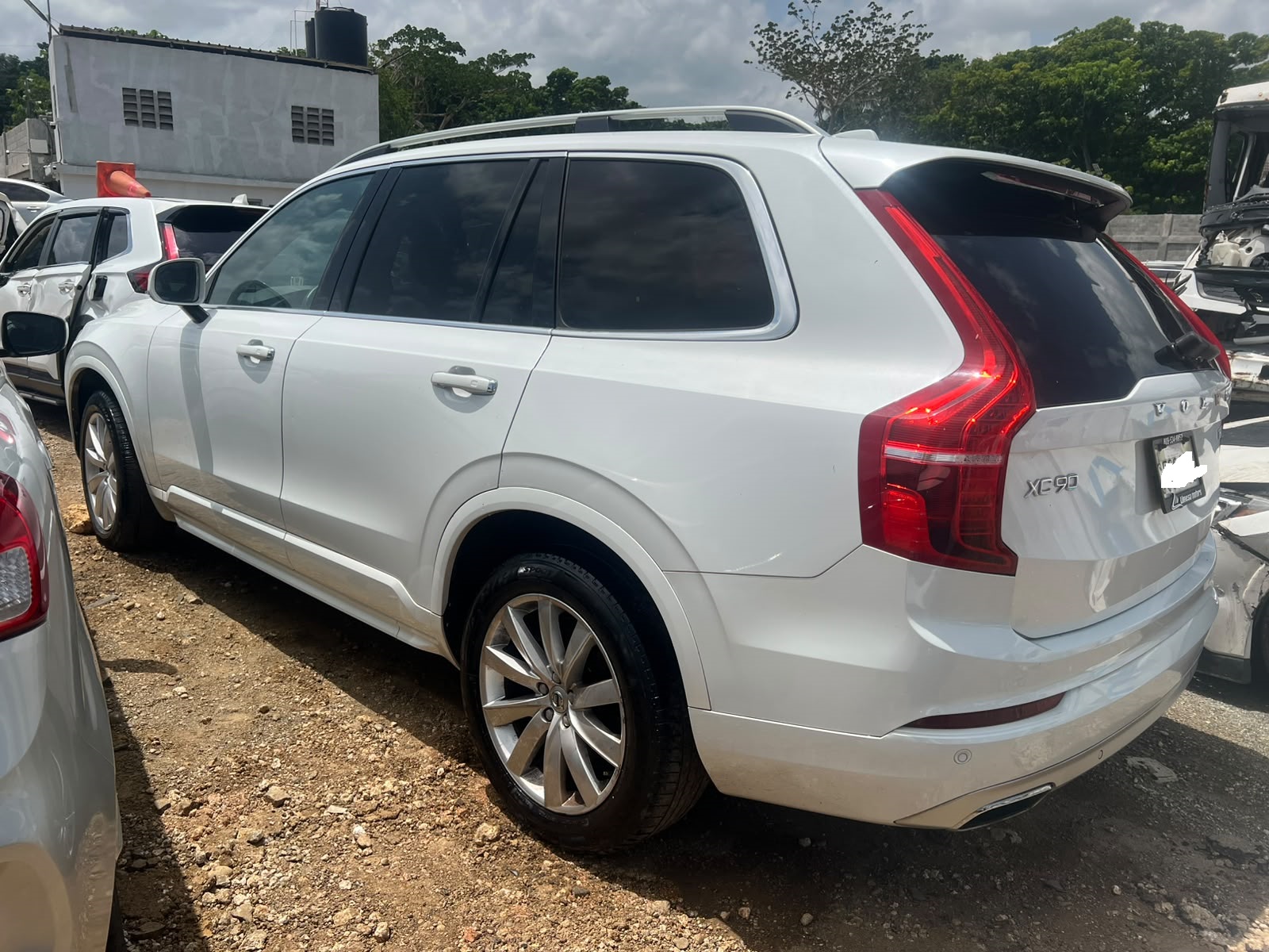 VOLVO XC90 T6 MOMEMTUM 2017 AHOGADA #ETA.8-9445 - Imagen 3