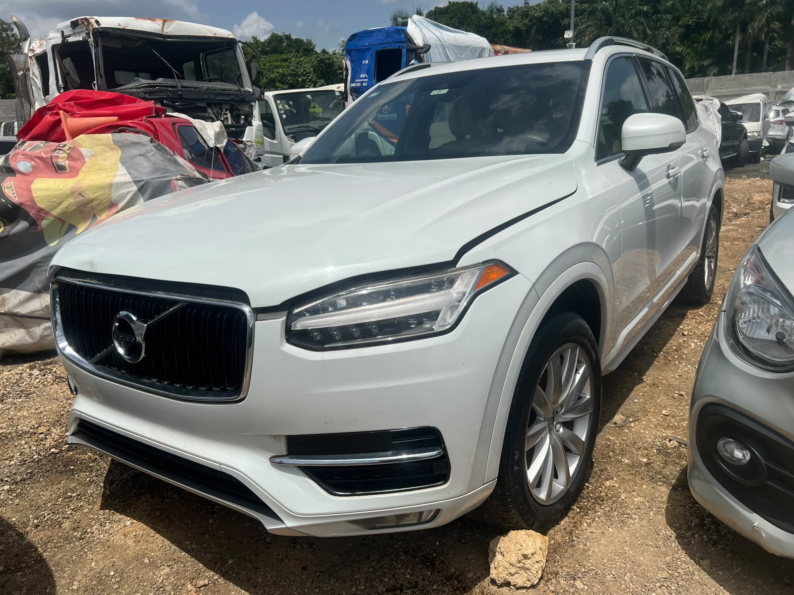 VOLVO XC90 T6 MOMEMTUM 2017 AHOGADA #ETA.8-9445 - Imagen 8