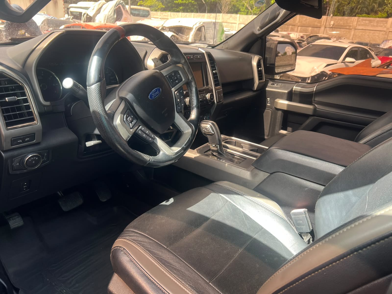 FORD F150 RAPTOR 2018 #HITA.8-2872 AHOGADO - Imagen 3