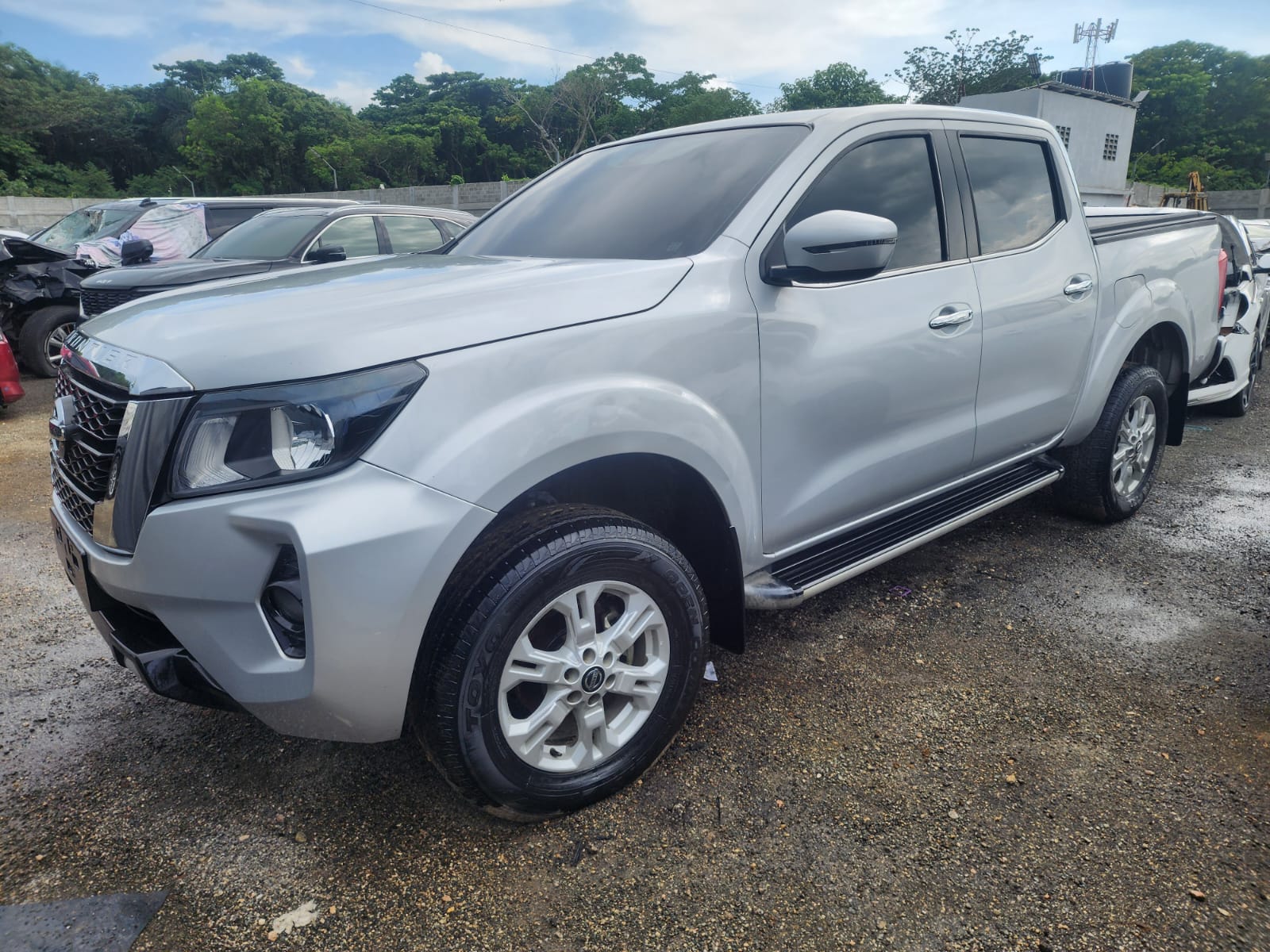 NISSAN FRONTIER 2022 AHOGADO #HEIT.8-8639 - Imagen 3