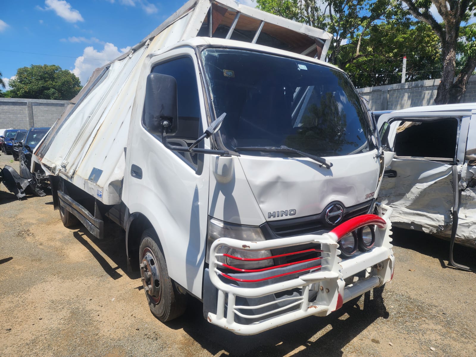 HINO WU710 2014 #NTA.8- - Imagen 3