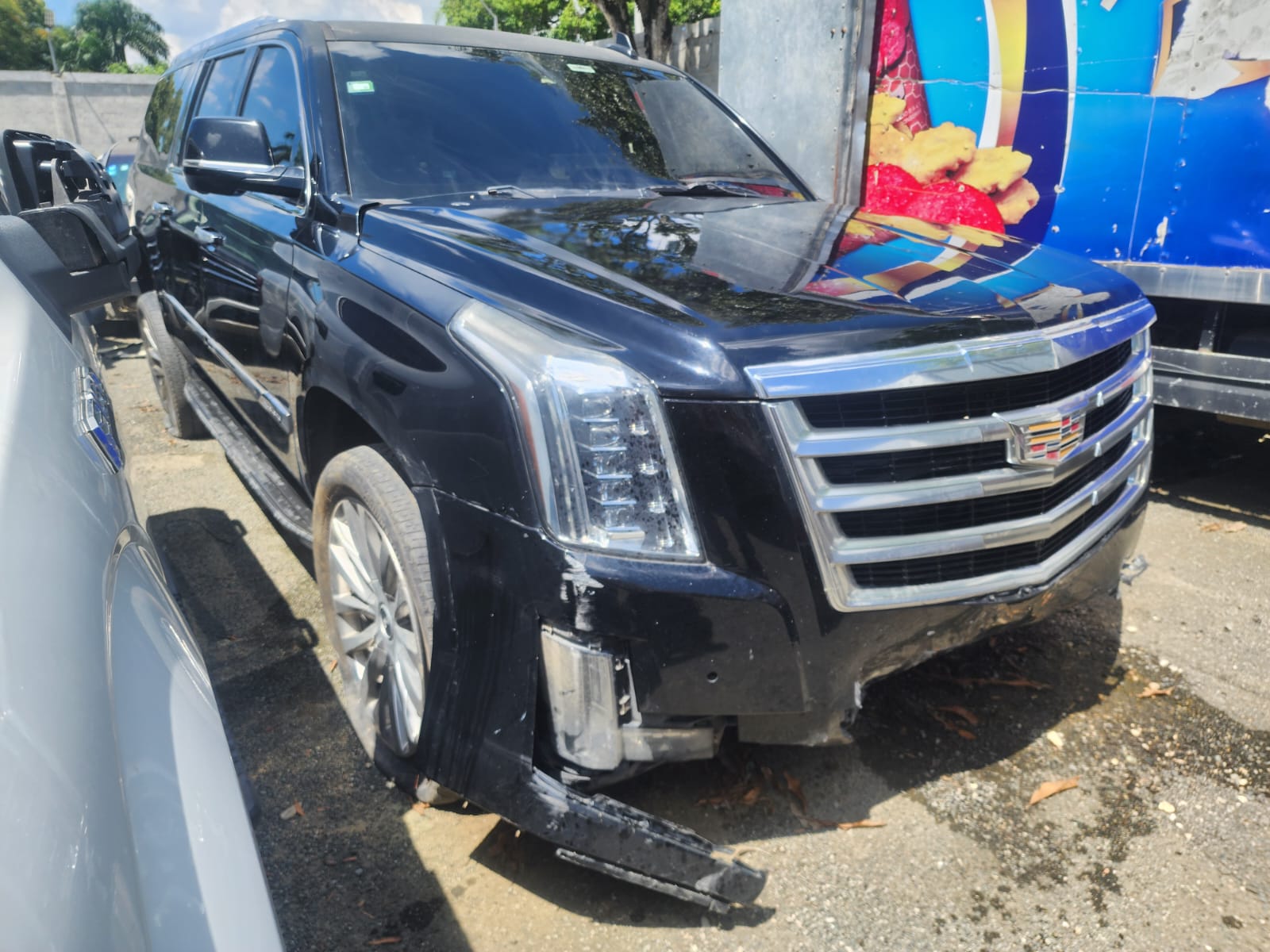 CADILLAC ESCALADE ESV LUXURY 2016 #NAA.8-3010 - Imagen 4