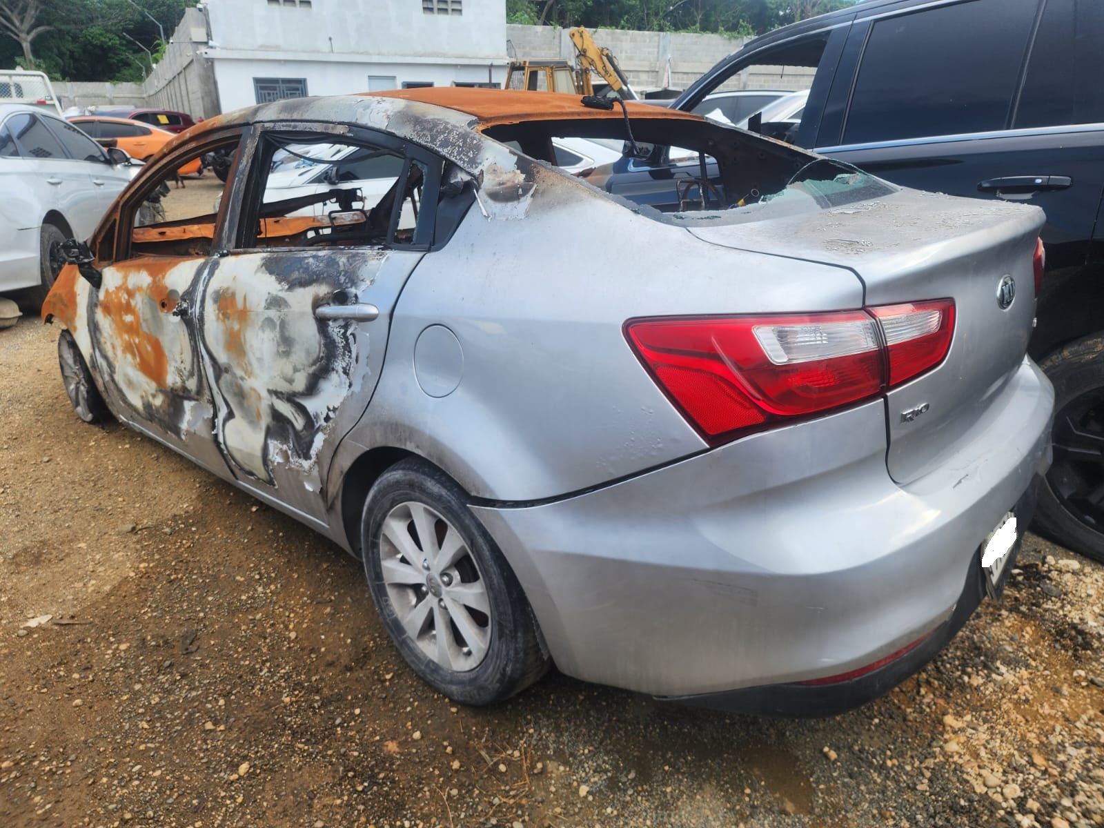 KIA RIO 2016 #PT.8-2346 SIN PAPELES, COMPLETO PARA PIEZAS. - Imagen 4