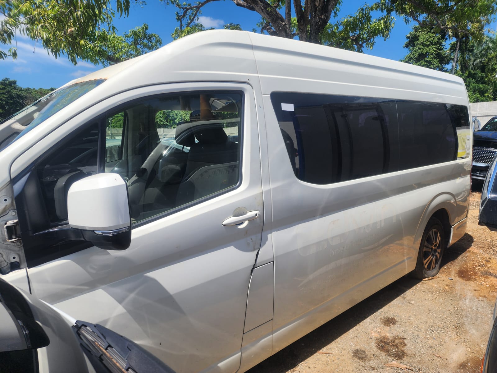 TOYOTA HIACE TECHO ALTO 2023 #HUAA.8-5882 - Imagen 7