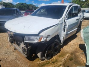 JEEP GRAND CHEROKEE OVERLAND 4X4 2016 #HIA.8-7526 SIN PAPELES, COMPLETO SOLO PARA PIEZAS.