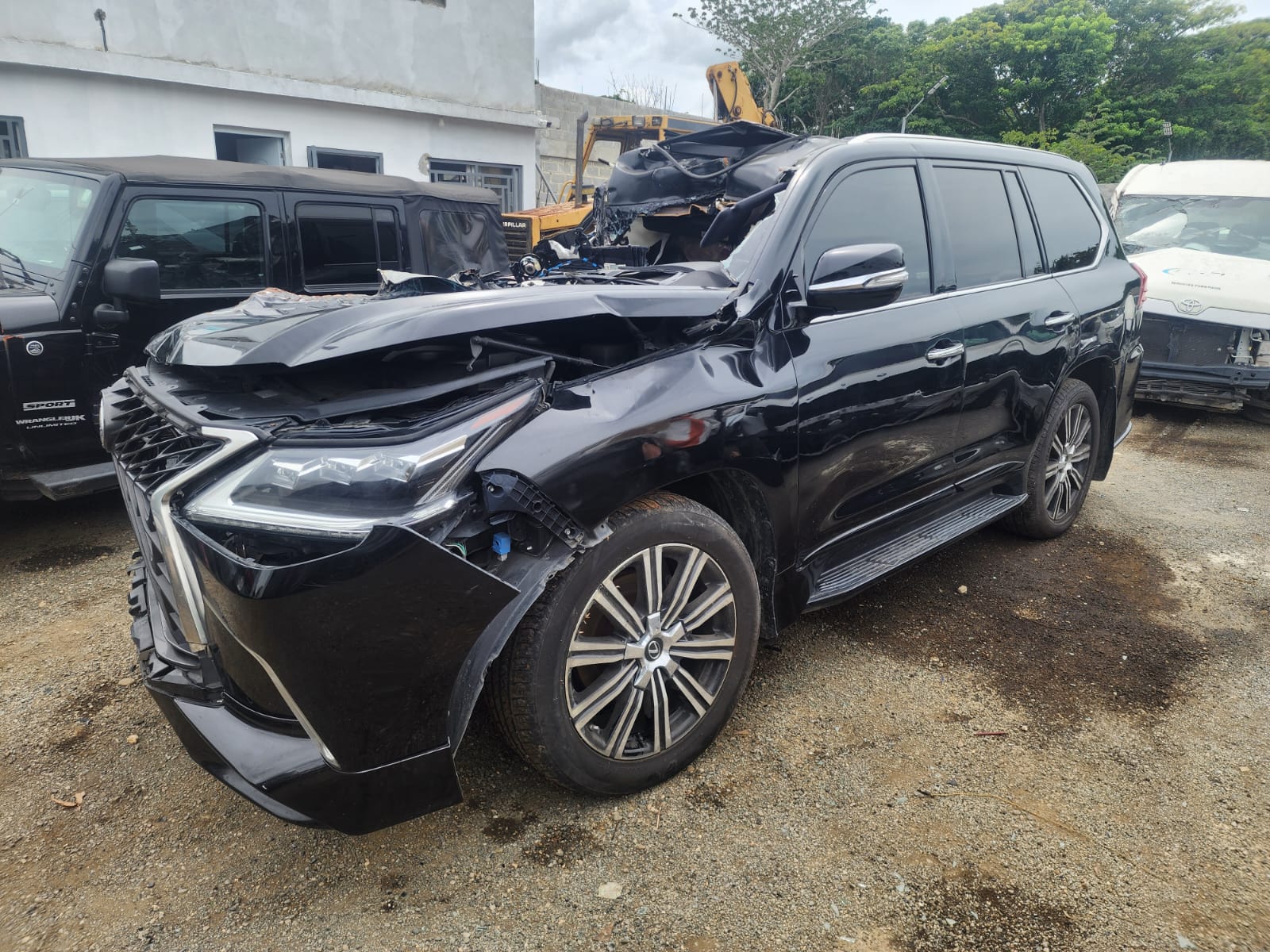 LEXUS LX570 SPORT 2019 #IHAA.8-7050