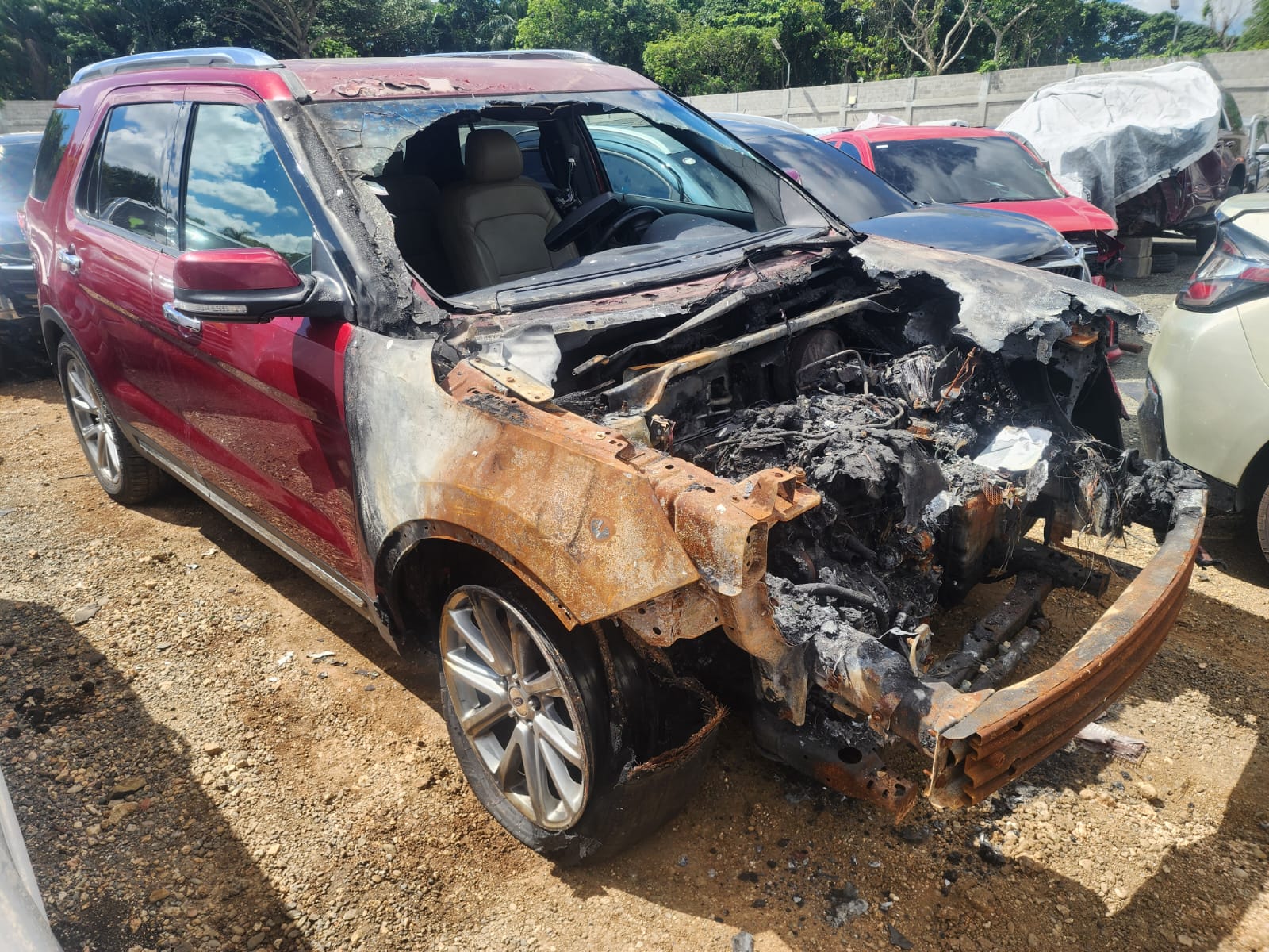 FORD EXPLORER 2017 #HPA.8-5145 SIN PAPELES, COMPLETO PARA PIEZAS. - Imagen 7